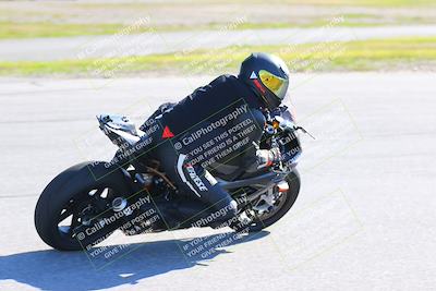 media/Jan-20-2023-Fastrack Riders (Fri) [[f2ad32aba3]]/Level 1/session 3 turn 9/